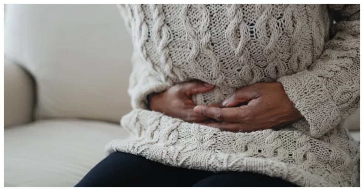 পেট ফোলাভাব অনেক সময় কয়েকদিন পর্যন্ত স্থায়ী হতে পারে। ছবি: হেলথ.কম